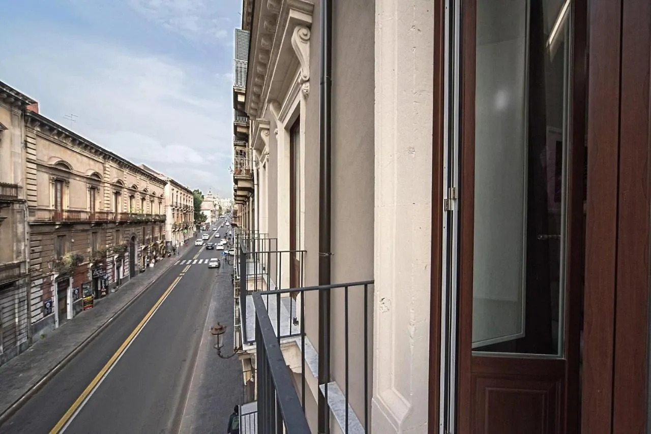 Etnea 454 Catania Luxury Rooms 3*,  Italy